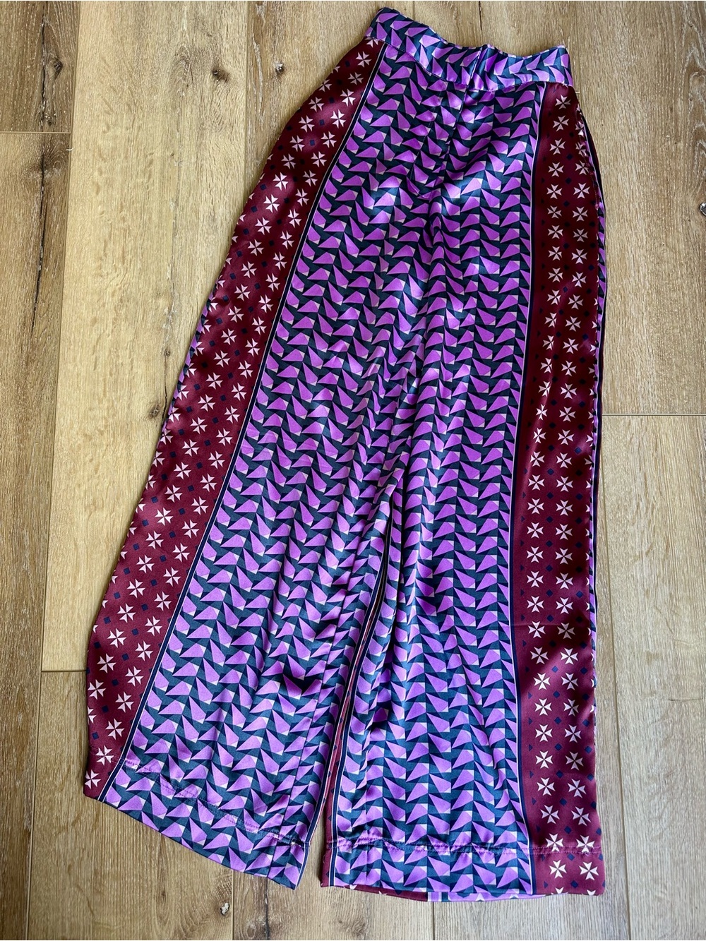 House of Harlow 1960 Purple Geometric Satin Pants